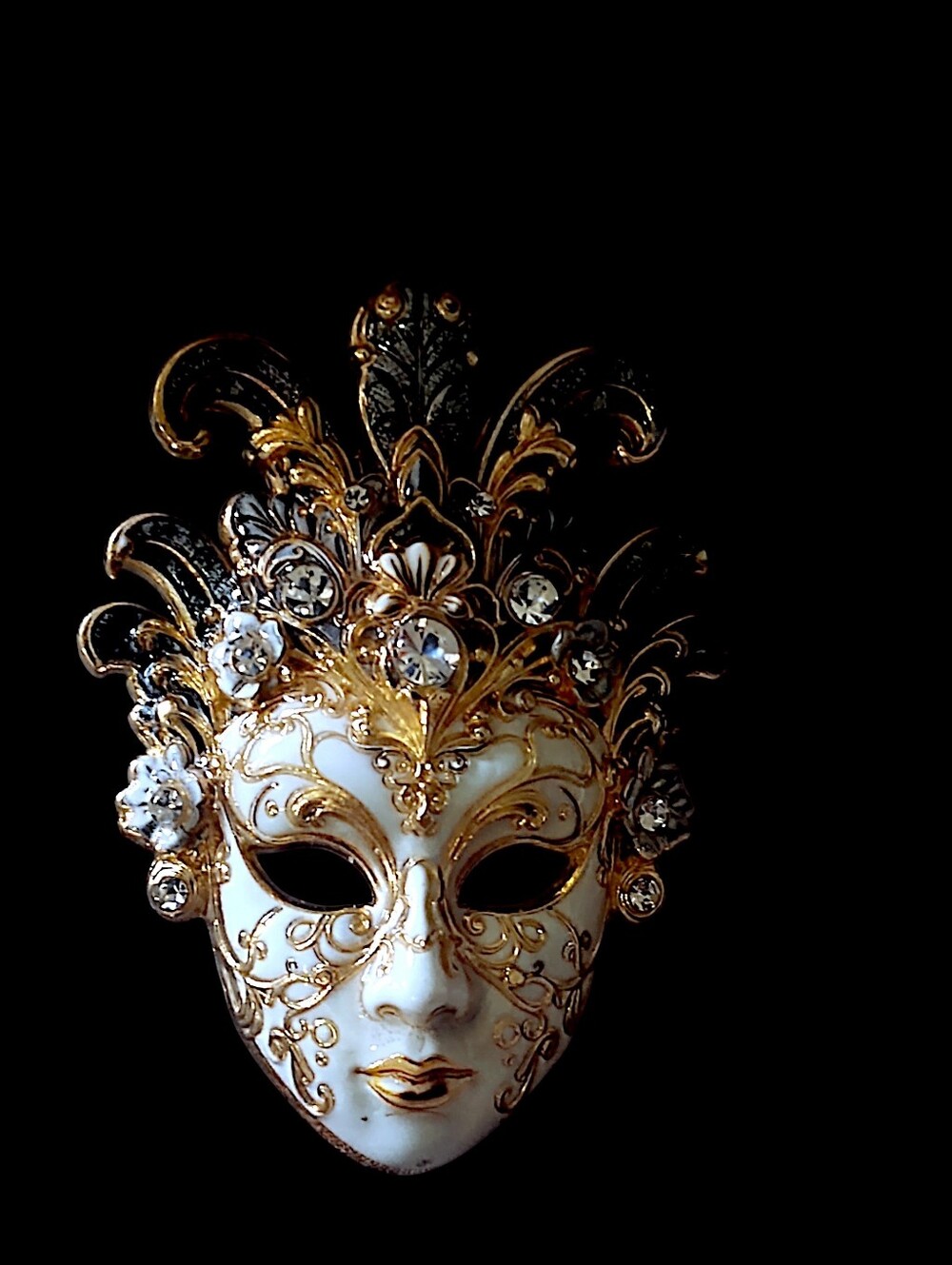 Decorative Enamel Venetian Mask Brooch